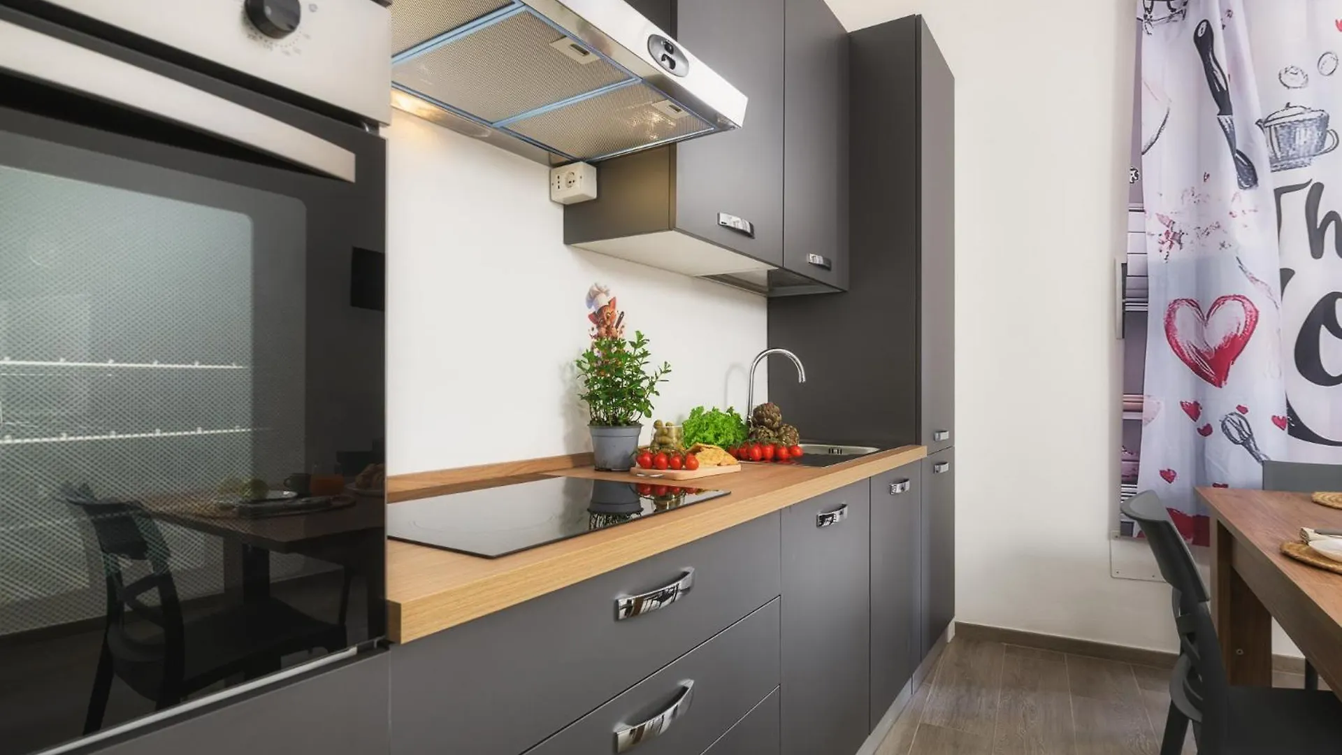 Vila La Finestra Su Guido Monaco Arezzo 0*,